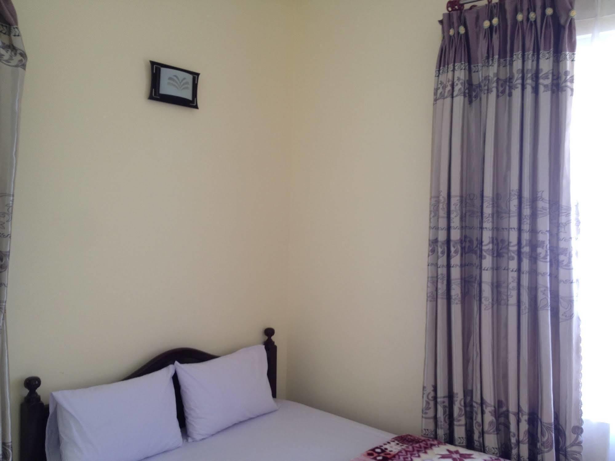 Phuong Hong Guesthouse Đà Lạt Extérieur photo